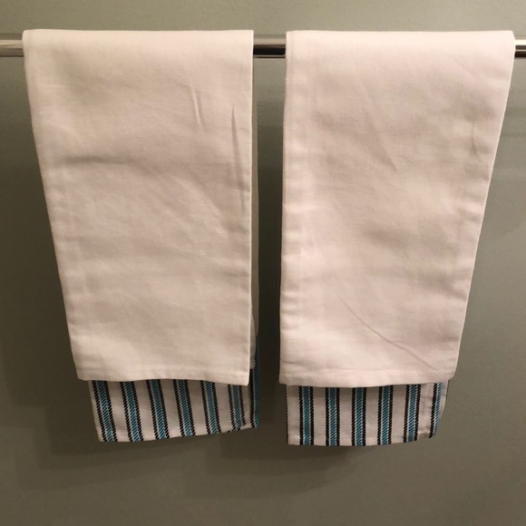 NWT Monogram R guest towels with shells - Picture 3 of 4